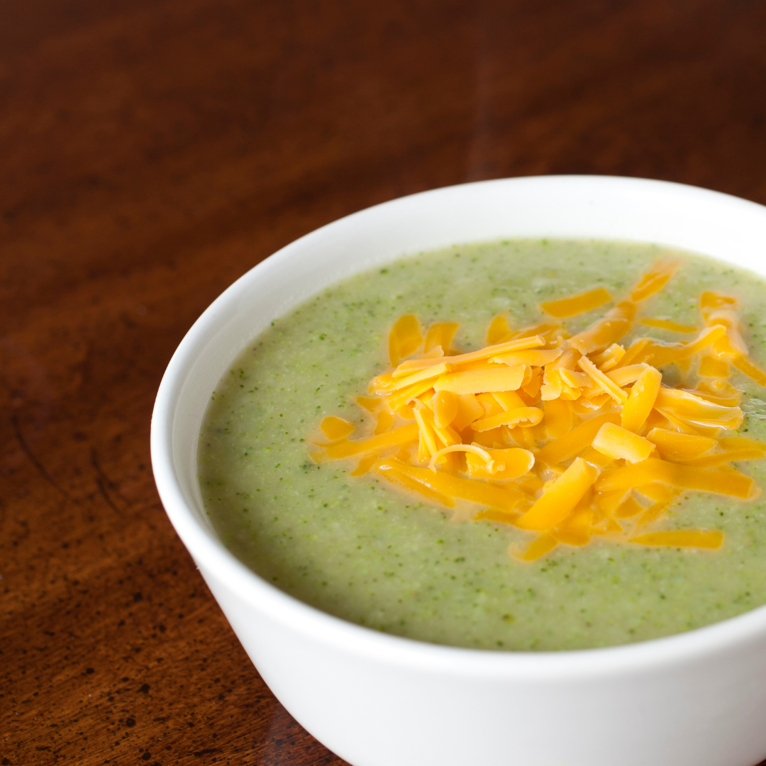 Crème de brocoli, épinards et cheddar