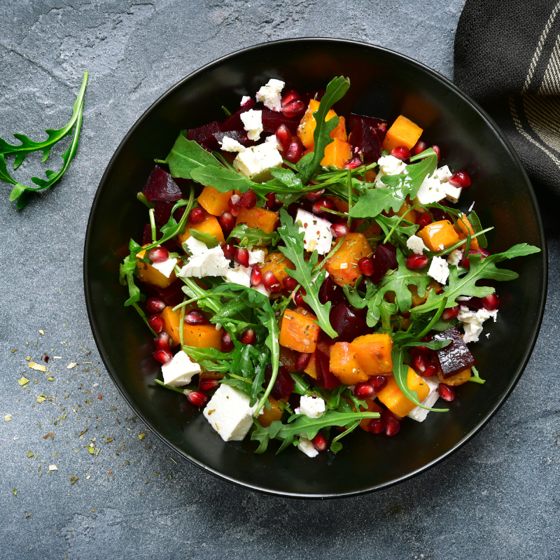 Salade-repas de betteraves, feta et pommes