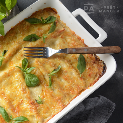 Cannellonis garnis de ricotta, parmesan, romano et mozzarella, pour une expérience gourmande.