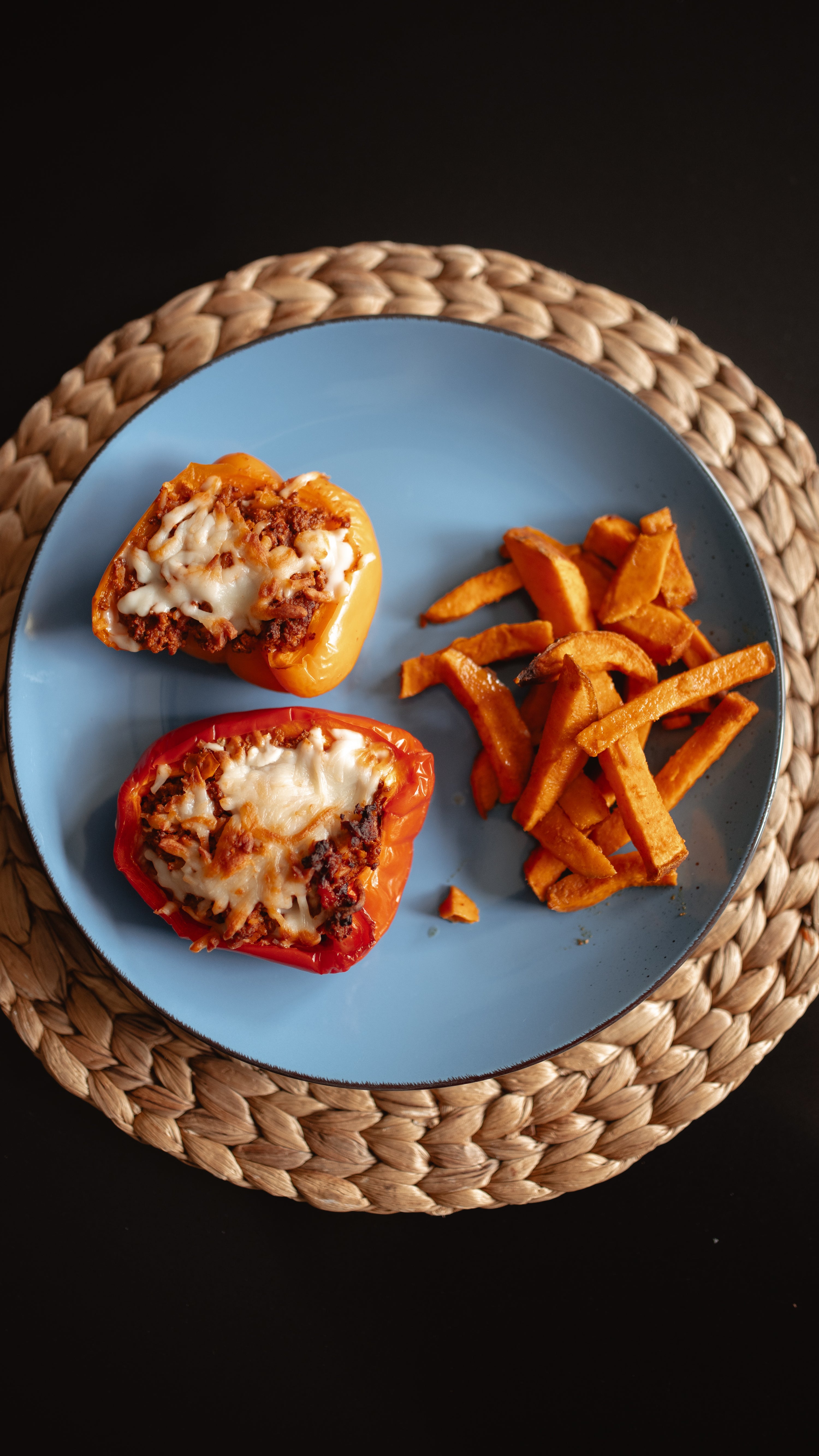 Poivrons farcis au bœuf et mozzarella