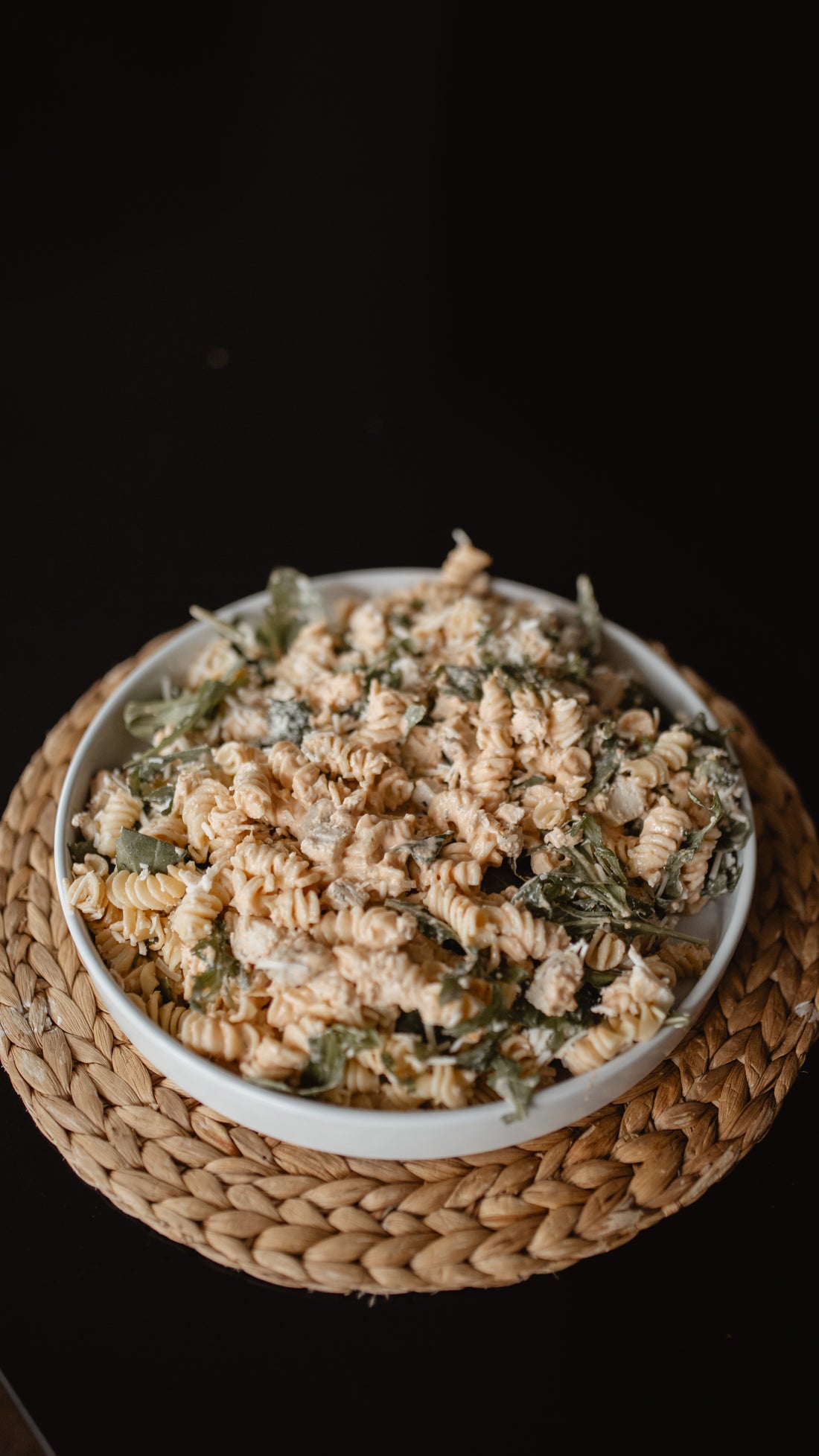 Pâtes au poulet et sauce aux tomates séchées