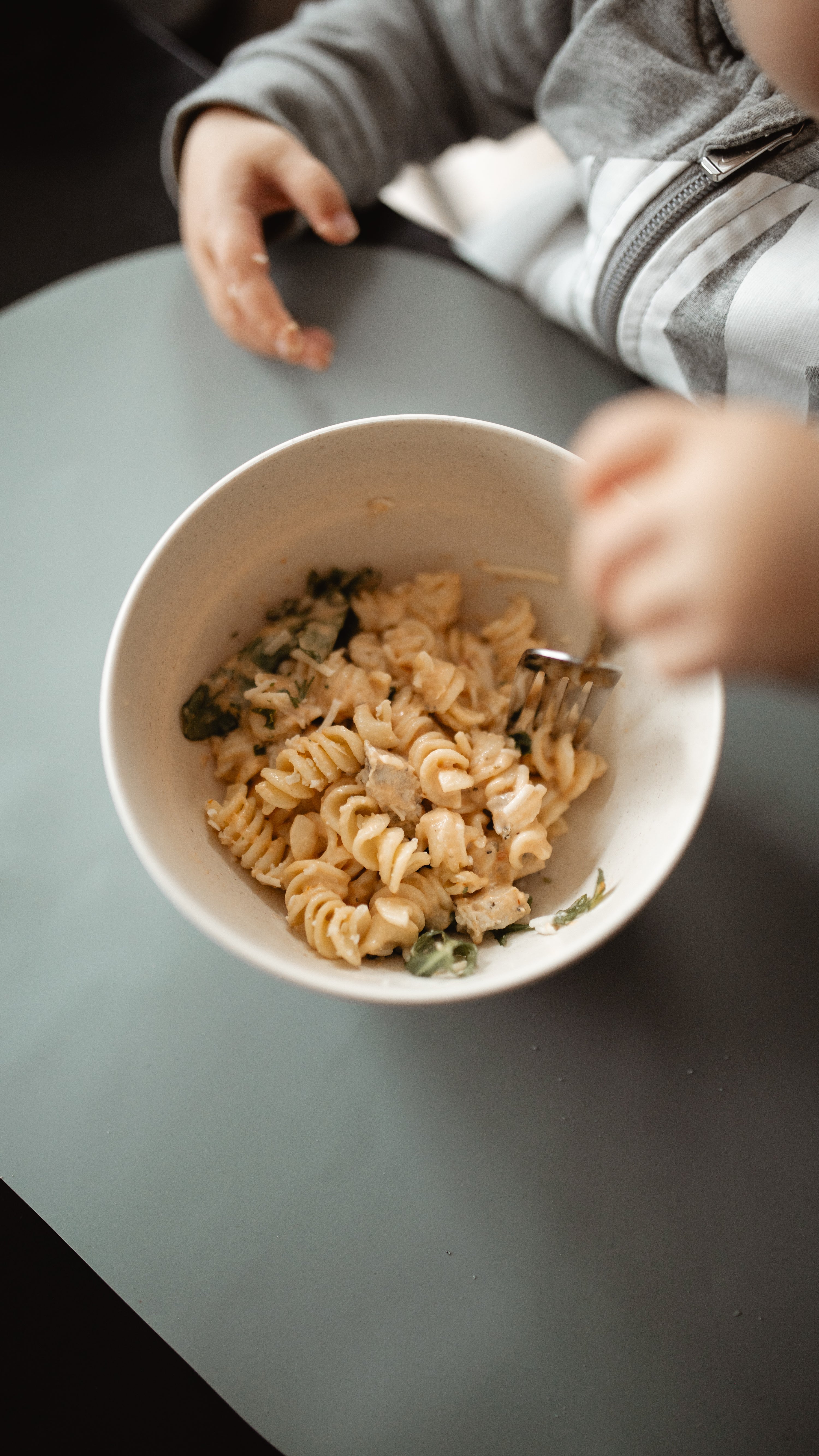 Pâtes au poulet et sauce aux tomates séchées