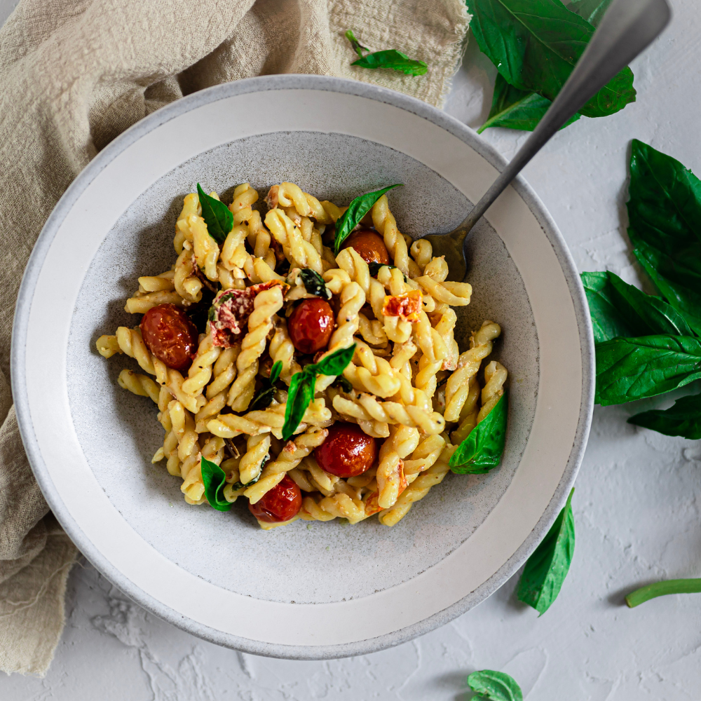 Gemelli à la tomate, ail rôti &amp; boulettes de veau