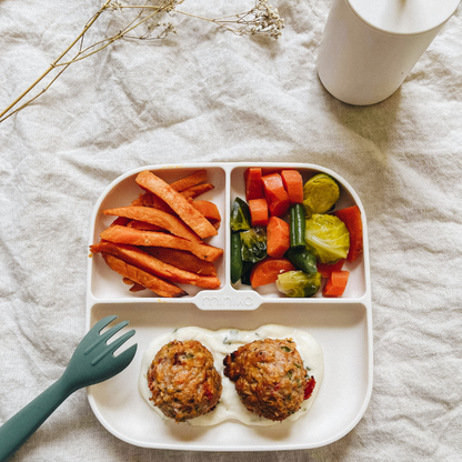Boulettes de poulet ricotta &amp; citron, nouilles au pesto