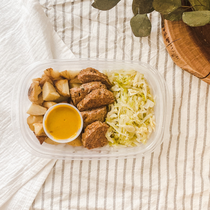 Saucisse à l’érable &amp; poivre, sauce aux oignons caramélisés